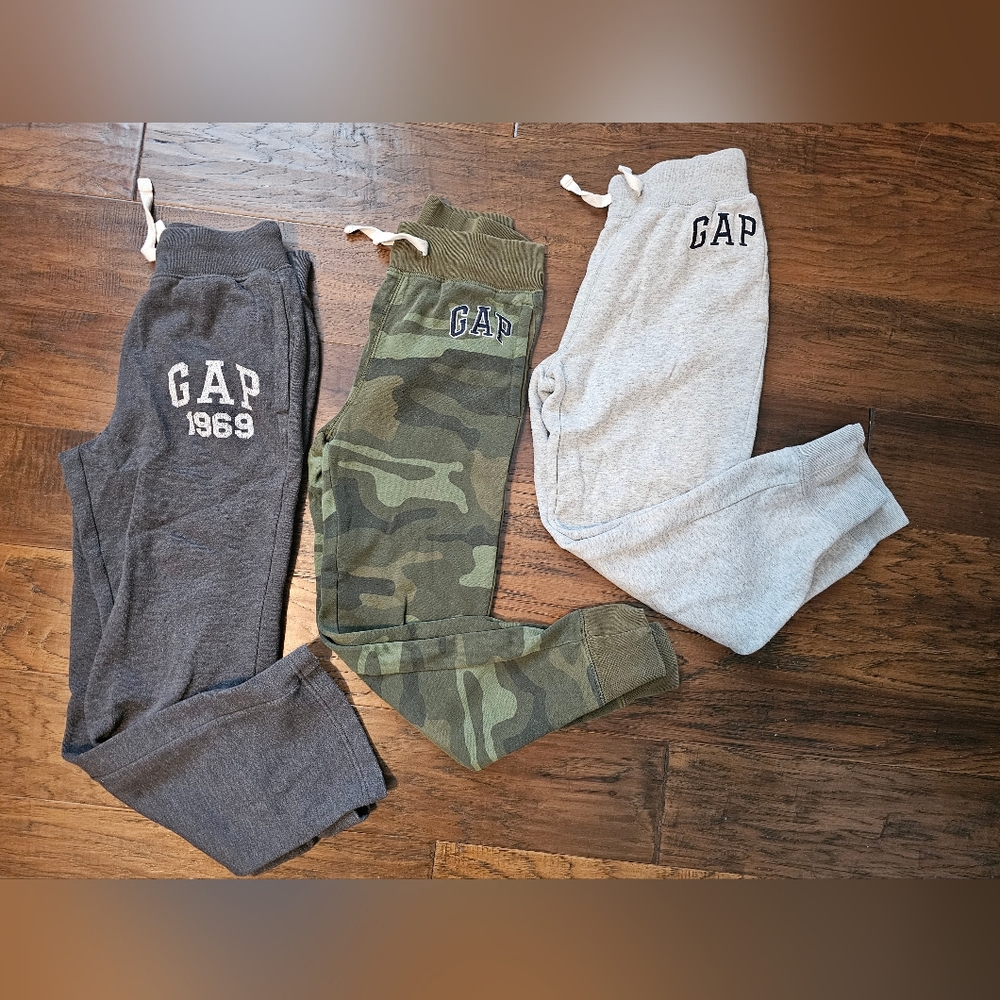 3 pairs of GAP size Large Boys Sweatpants